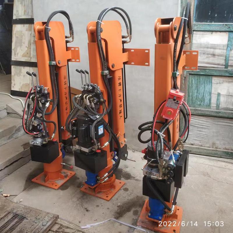 番路乡重汽蓝牌随车吊 3.2吨 国六动力强 液压驱动 农用自卸起重机